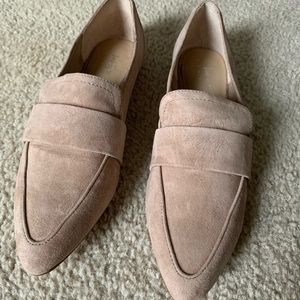 NIB pointed toe tan suede Lord & Taylor loafers